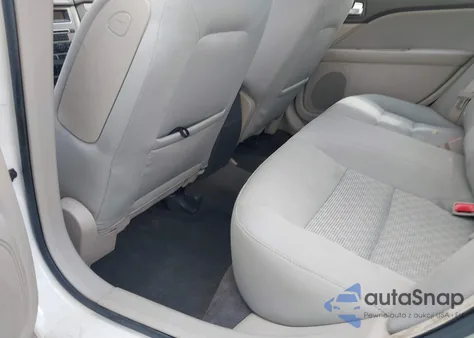 2010 Ford Fusion Se from USA, damaged, VIN 3FAHP0HGXAR175461